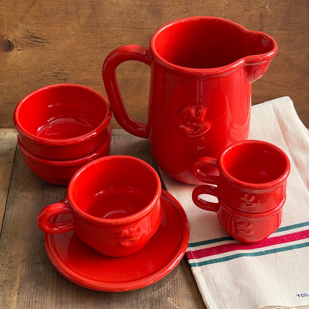 Kantine Pitcher - Red x Freja Wewer