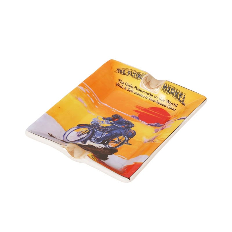 Dulton Art Ashtray Q – detail