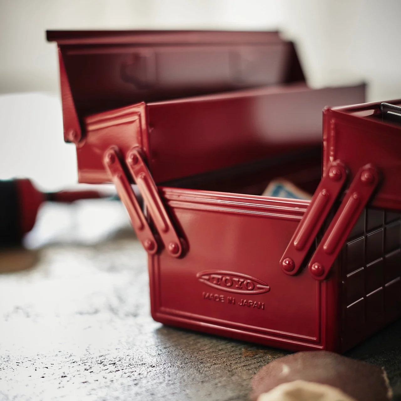 TOYO - Cantilever Toolbox ST-350 | Red