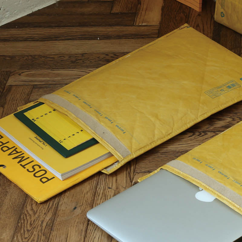 Dulton Padded Envelope Bag 15 Inch Laptop – detail